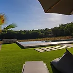 Βίλα Luxury Depollo *