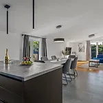 Luxury Depollo