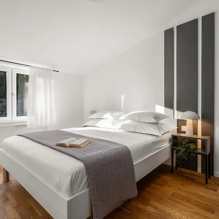 Luxury Depollo Donji Vinjani