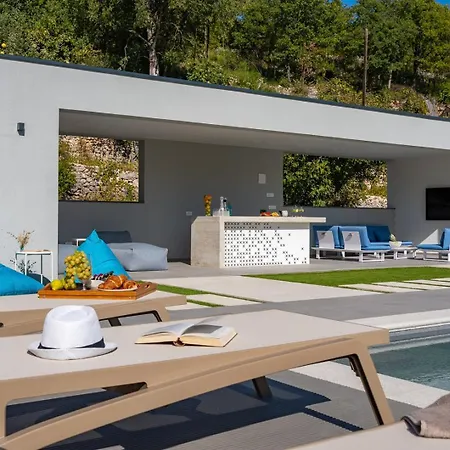 Luxury Depollo Villa *
