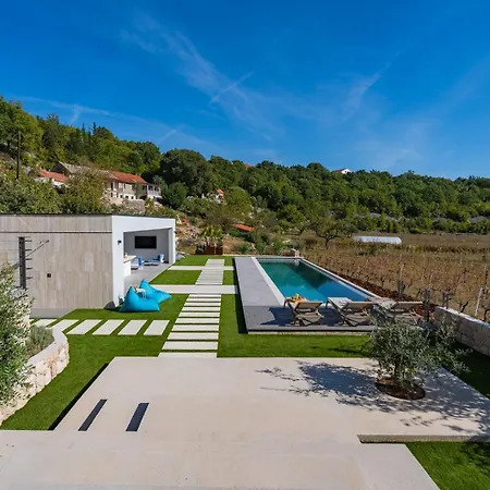 Villa Luxury Depollo *